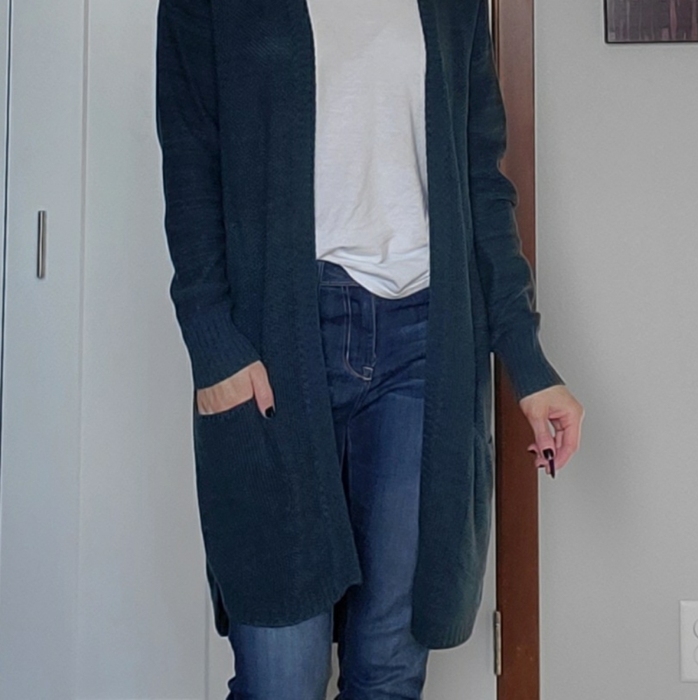Lightweight knit cardigan